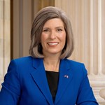 Joni Ernst (Official Portrait 2021)